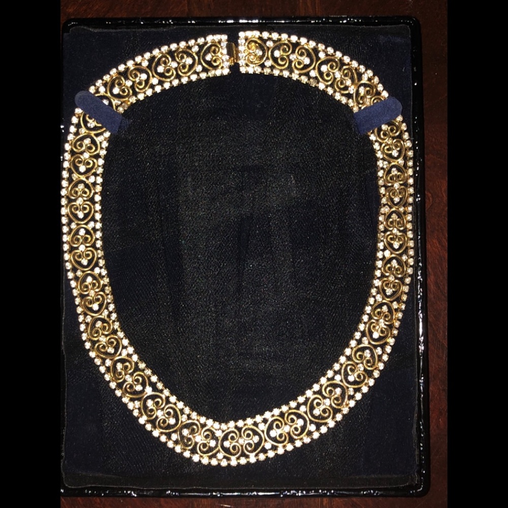 AFJ vintage Goldtone Rhinestone necklace